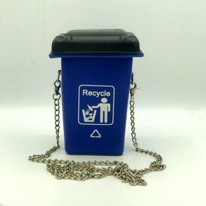 Recycle bin purse